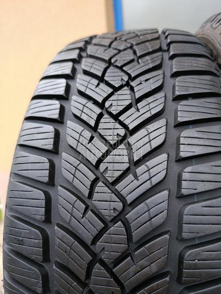 Fulda 215/55 R17 Zimska