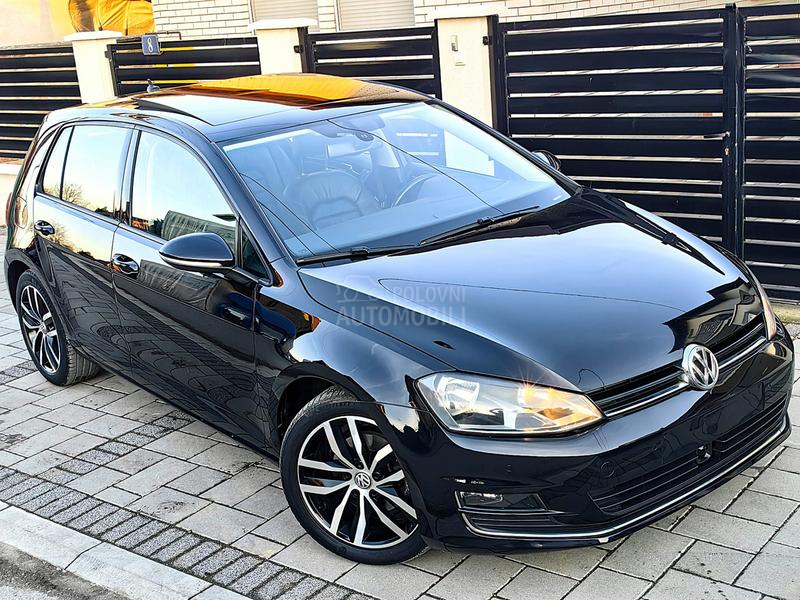 Volkswagen Golf 7 1.6TDI PAN0 NAVl