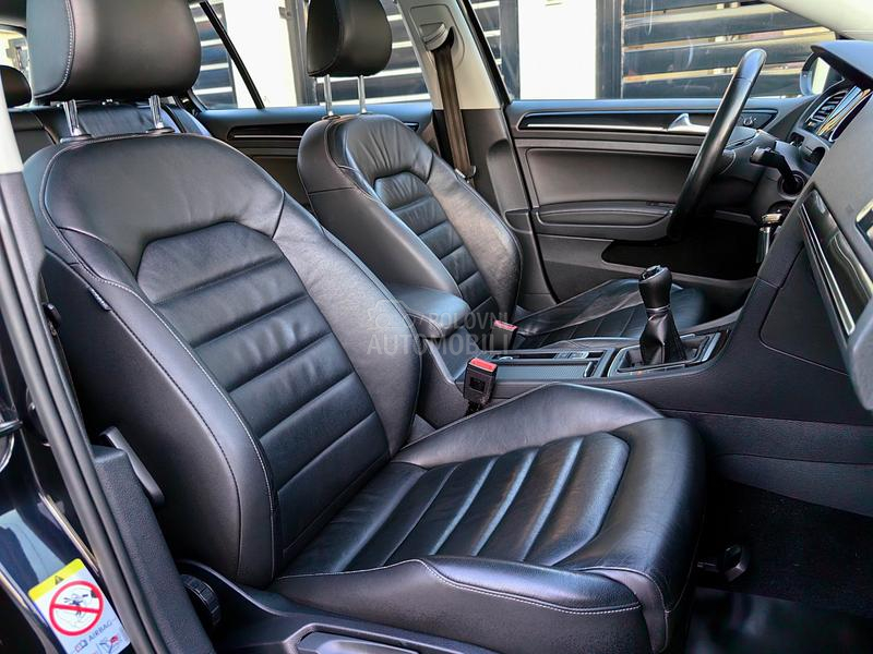 Volkswagen Golf 7 1.6TDI PAN0 NAVl