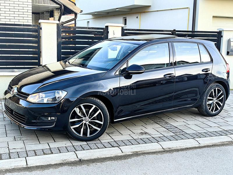 Volkswagen Golf 7 1.6TDI PAN0 NAVl