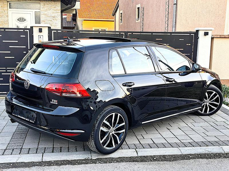 Volkswagen Golf 7 1.6TDI PAN0 NAVl