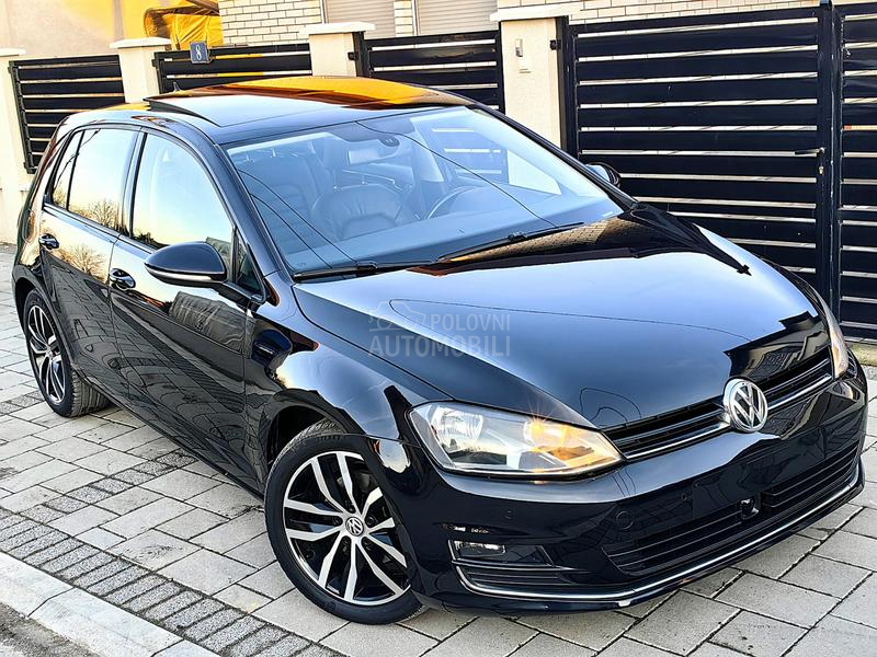 Volkswagen Golf 7 1.6TDI PAN0 NAVl