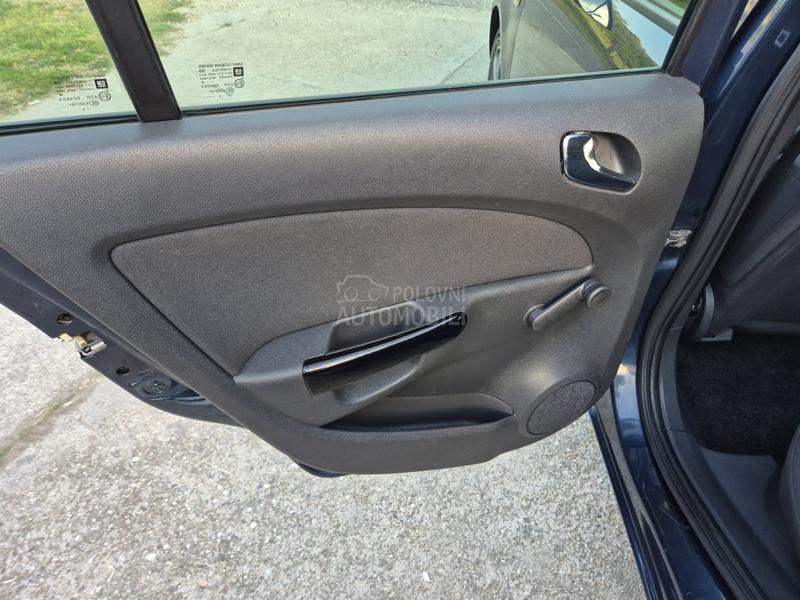 Opel Corsa D 1.2i T.N.G  RESTAJL.