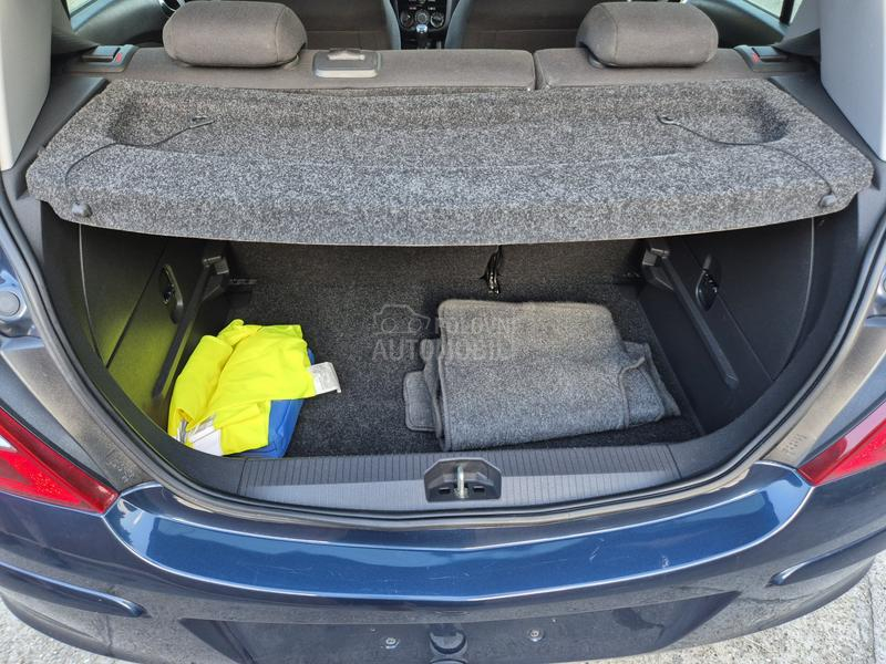 Opel Corsa D 1.2i T.N.G  RESTAJL.