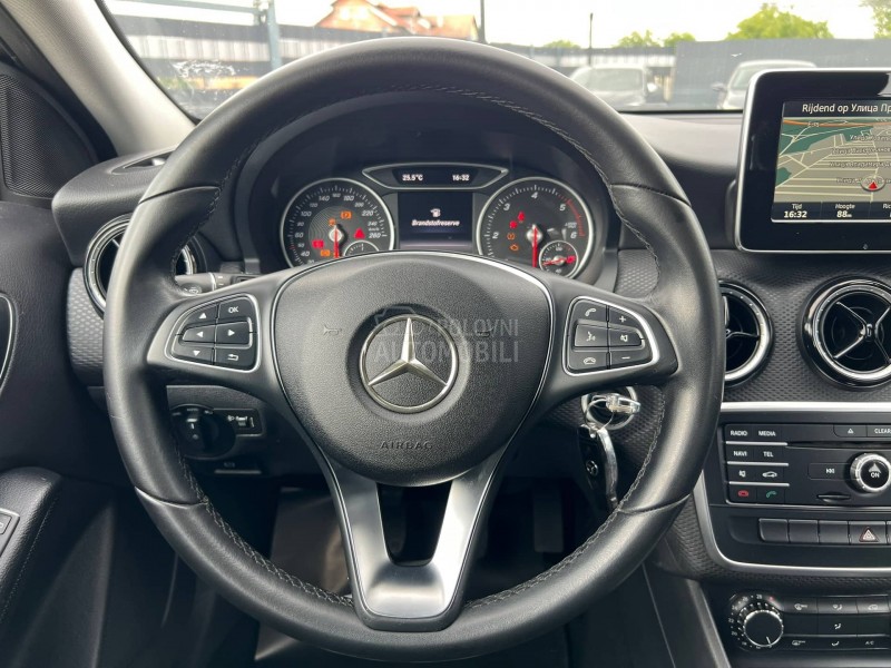 Mercedes Benz A 180 1.5