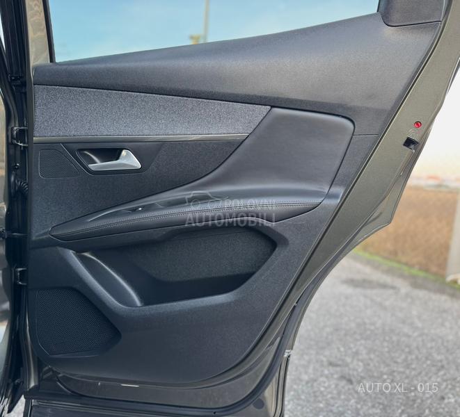 Peugeot 3008 1.6 EHDI / ALLURE