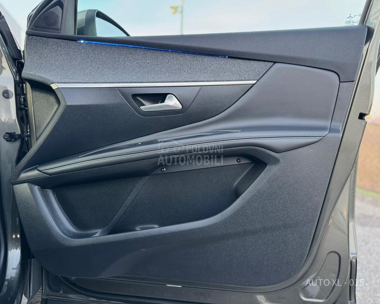 Peugeot 3008 1.6 EHDI / ALLURE