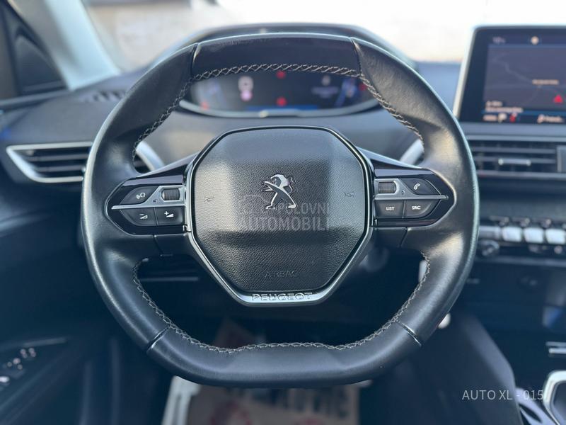 Peugeot 3008 1.6 EHDI / ALLURE
