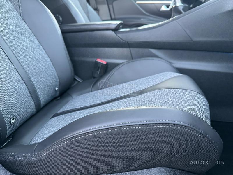 Peugeot 3008 1.6 EHDI / ALLURE