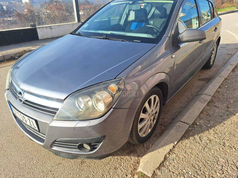 Opel Astra H 