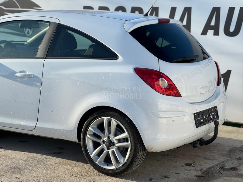 Opel Corsa D COSMO