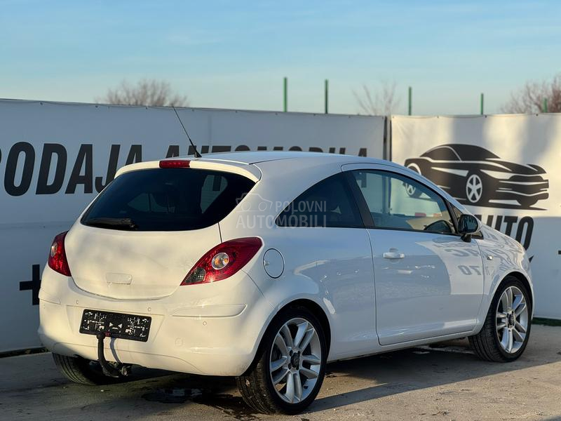 Opel Corsa D COSMO