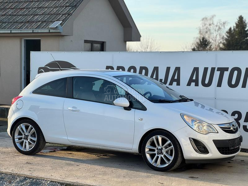 Opel Corsa D COSMO