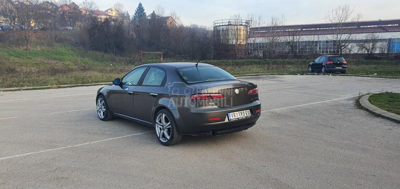 Alfa Romeo 159 // O C U V A N A