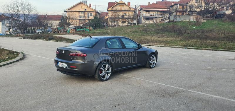 Alfa Romeo 159 // O C U V A N A