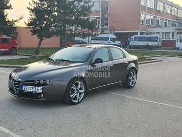 Alfa Romeo 159 // O C U V A N A