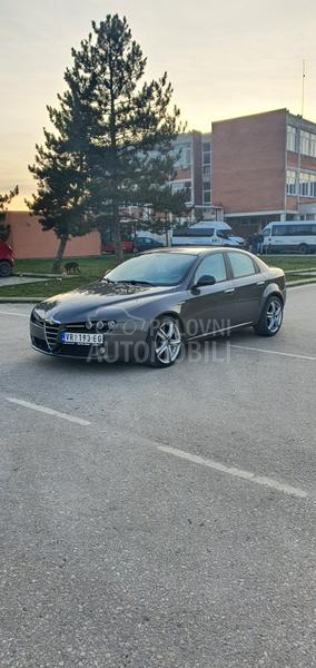 Alfa Romeo 159 // O C U V A N A