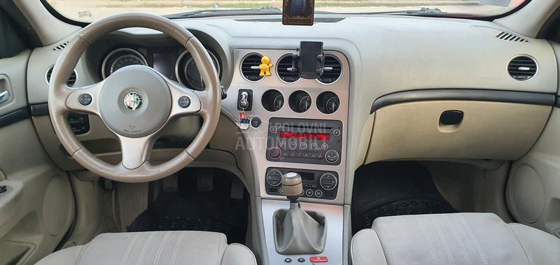 Alfa Romeo 159 // O C U V A N A