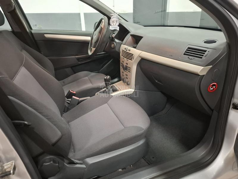 Opel Astra H 1 . 6