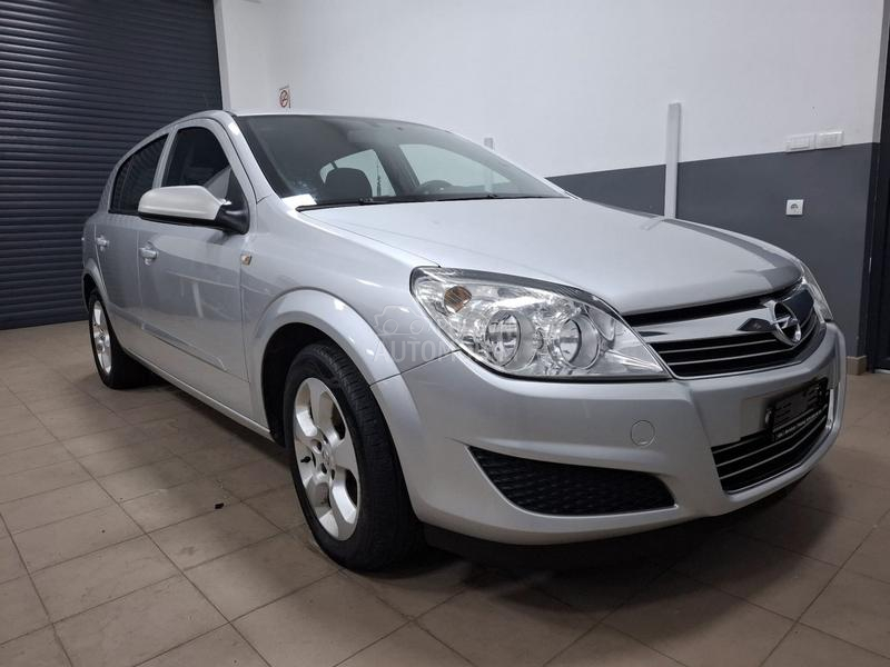 Opel Astra H 1 . 6