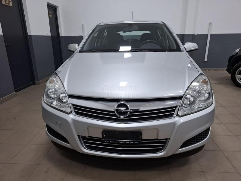 Opel Astra H 1 . 6
