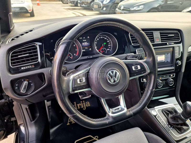 Volkswagen Golf 7 R LINE