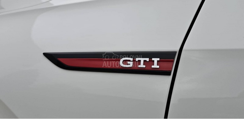 Volkswagen Golf 8 GTI