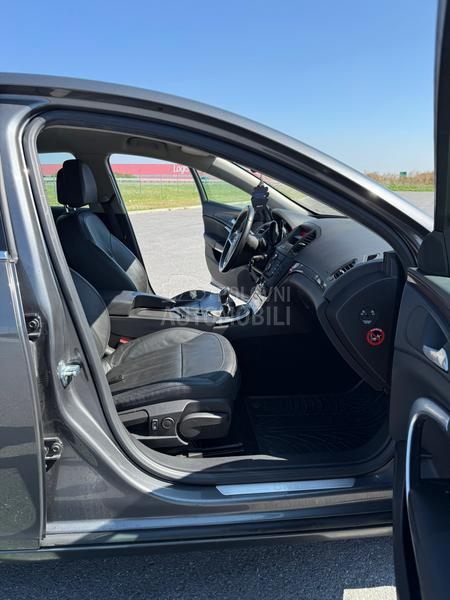 Opel Insignia 2.0cdti