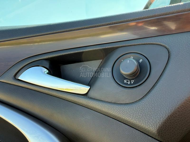 Opel Insignia 2.0cdti