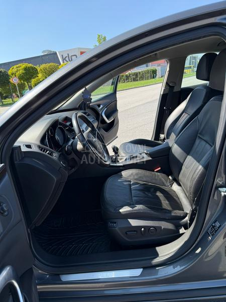 Opel Insignia 2.0cdti