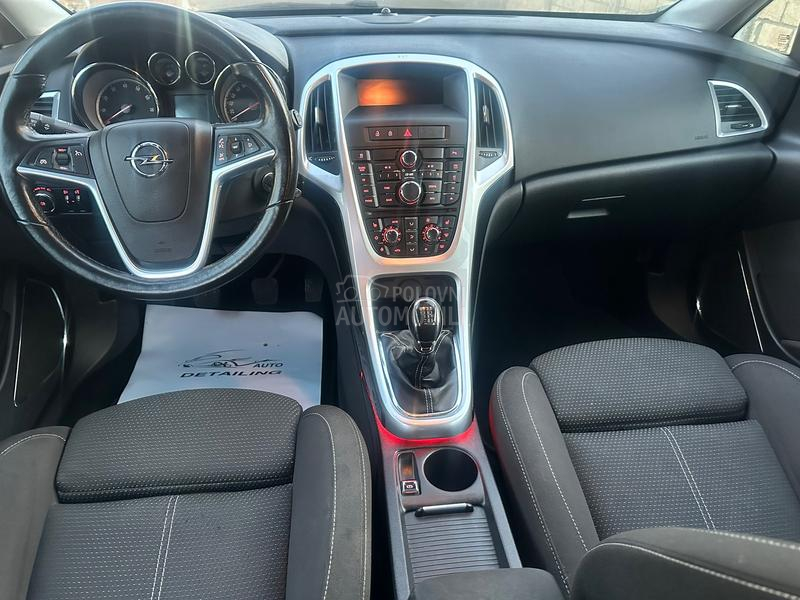 Opel Astra J 1.4Turbo