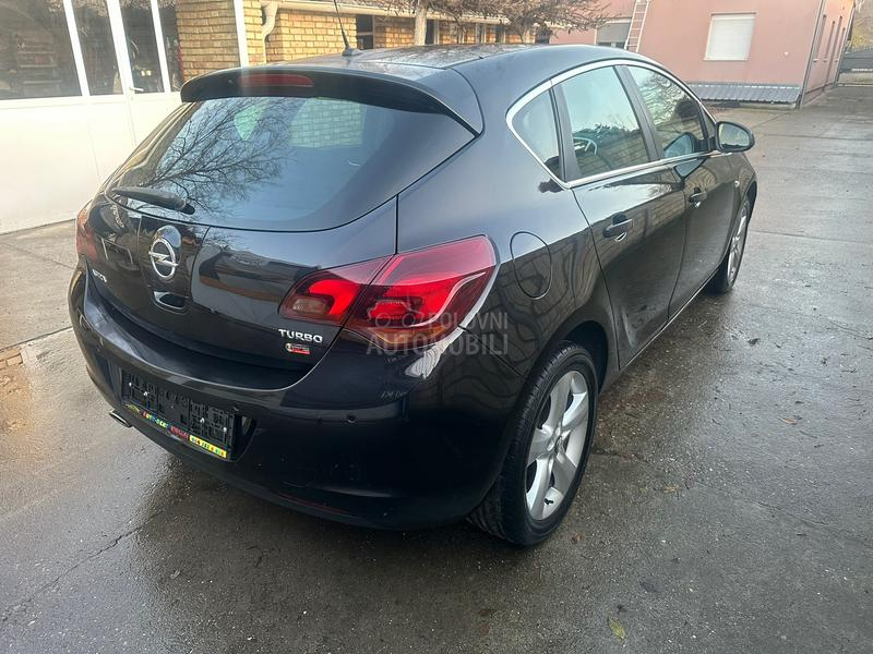 Opel Astra J 1.4Turbo