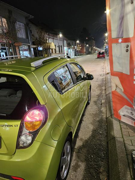 Chevrolet Spark lt