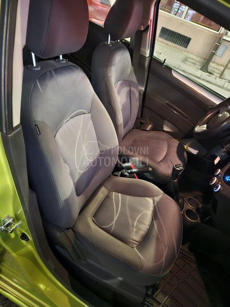 Chevrolet Spark lt