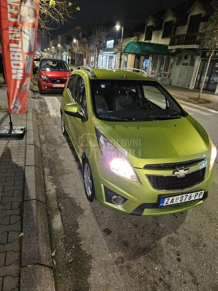 Chevrolet Spark lt