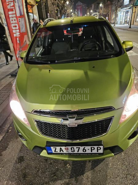 Chevrolet Spark lt