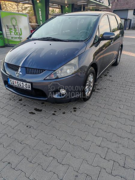 Mitsubishi Grandis 