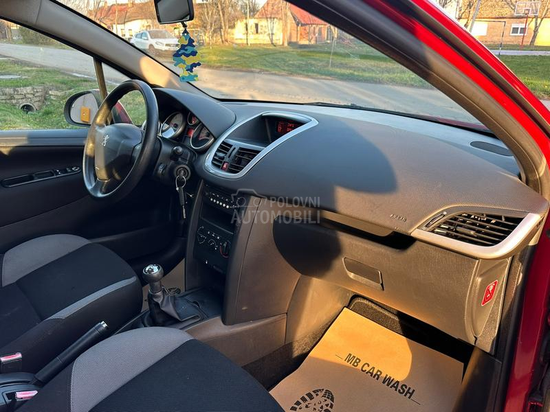 Peugeot 207 1.4 HDI
