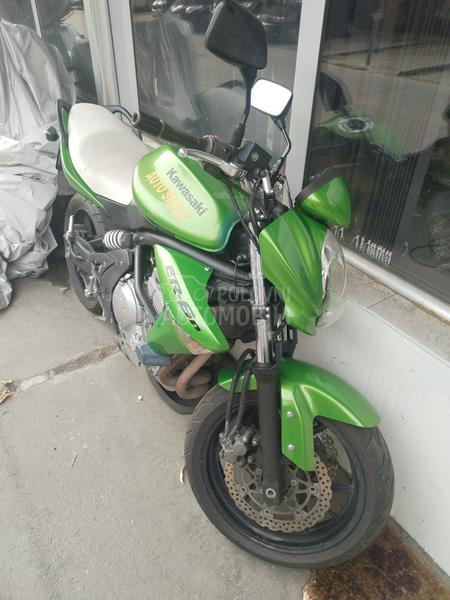 Kawasaki Er6n