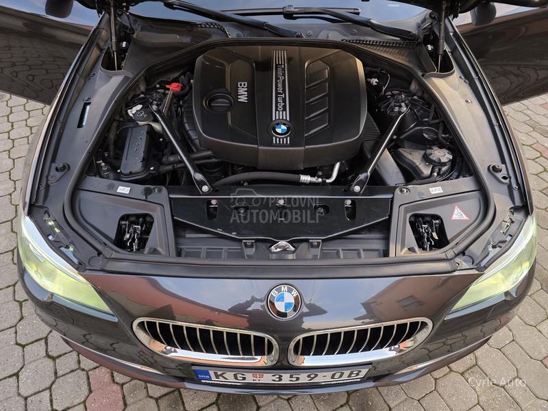 BMW 520 FUL BAŠ KA0 N0V