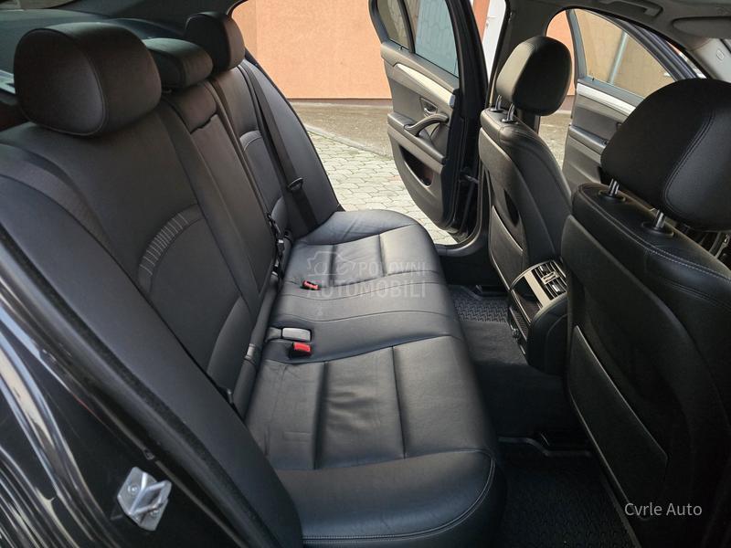 BMW 520 FUL BAŠ KA0 N0V