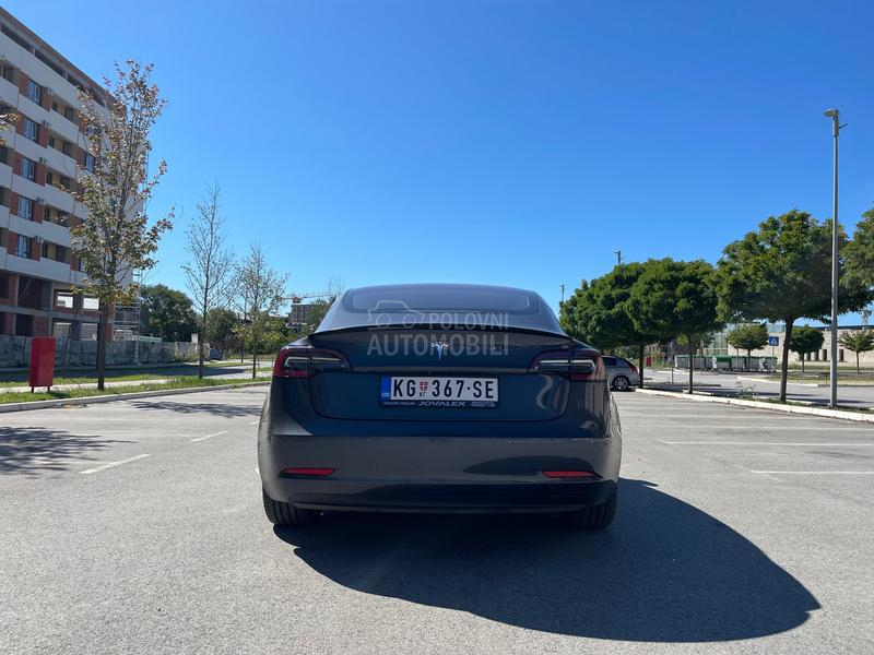 Tesla Model 3 Performance