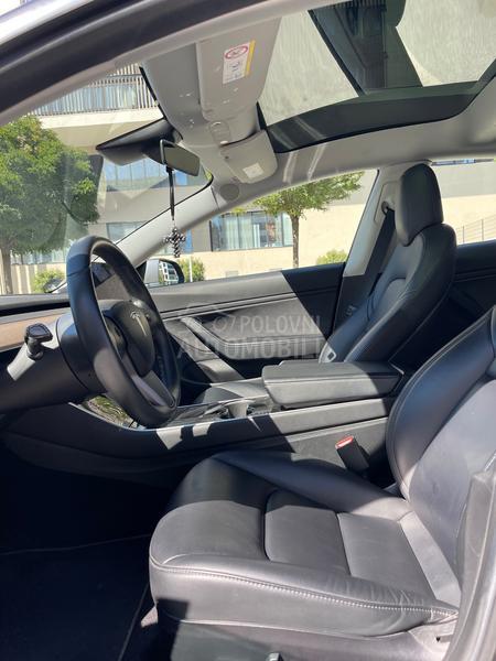 Tesla Model 3 Performance