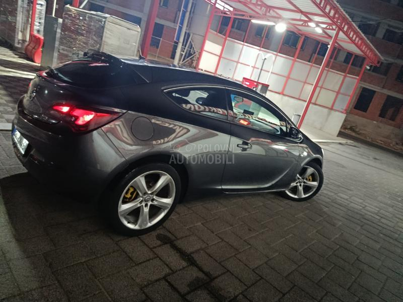 Opel Astra J 1.7