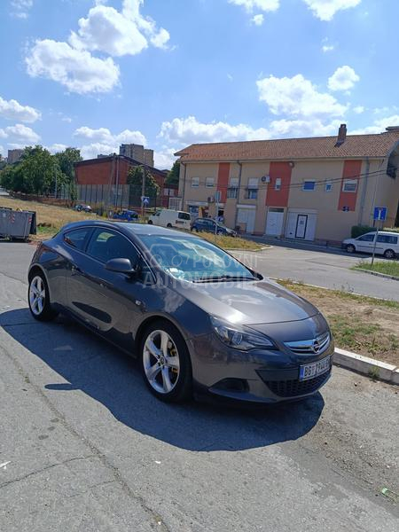 Opel Astra J 1.7