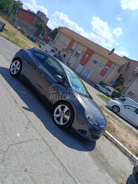 Opel Astra J 1.7