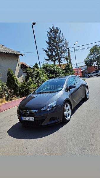 Opel Astra J 1.7