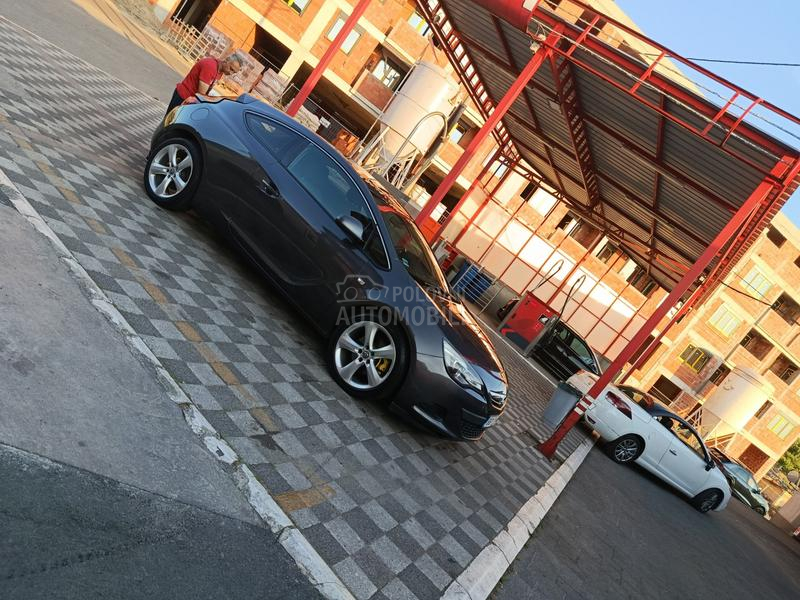 Opel Astra J 1.7