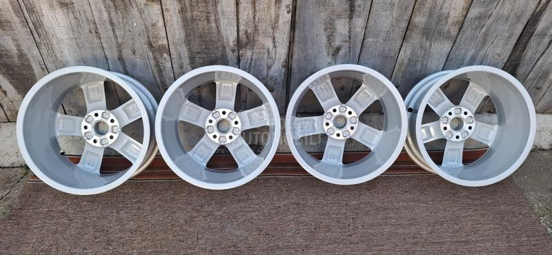 Aluminijumske felne audi Q2 orginalz 17" 5 x 112