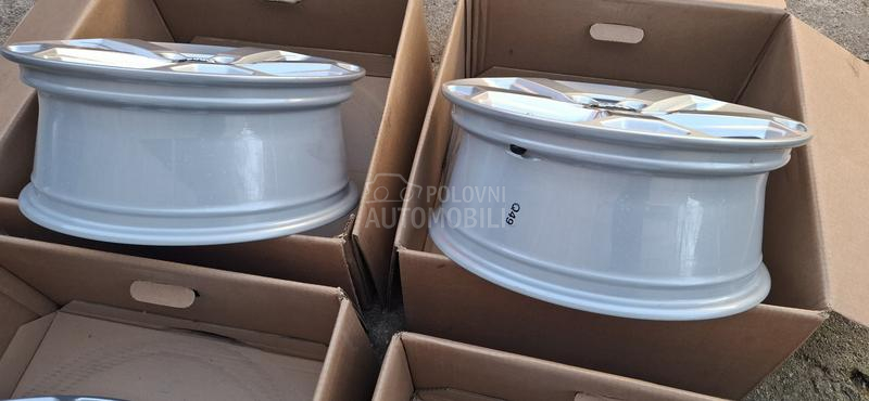Aluminijumske felne audi Q2 orginalz 17" 5 x 112